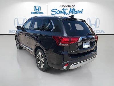 2020 Mitsubishi Outlander — detail view
