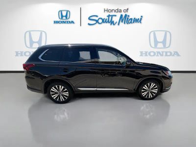 2020 Mitsubishi Outlander — photo 8 view