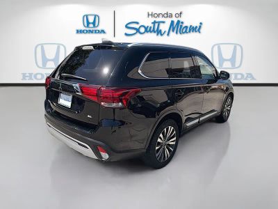 2020 Mitsubishi Outlander — photo 7 view