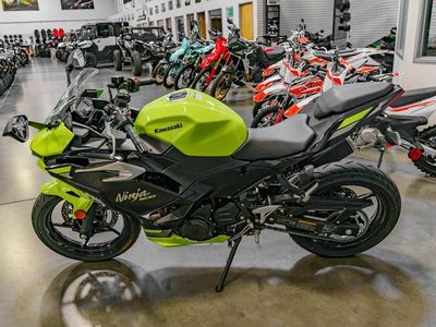 2026 Kawasaki Ninja 500 ABS Metallic Yellowish Green/Ebony - Photo 6