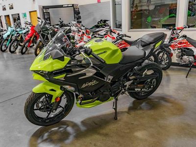 2026 Kawasaki Ninja 500 ABS Metallic Yellowish Green/Ebony - Photo 7