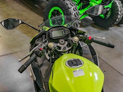 2026 Kawasaki Ninja 500 ABS Metallic Yellowish Green/Ebony - Photo 8
