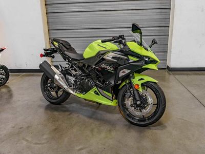 2026 Kawasaki Ninja 500 ABS Metallic Yellowish Green/Ebony - Photo 2