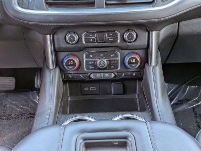 2023 Chevrolet Suburban — photo 21 view