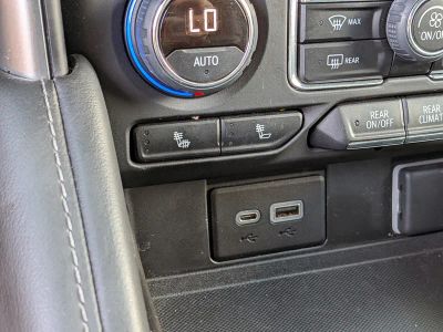 2023 Chevrolet Suburban — photo 31 view