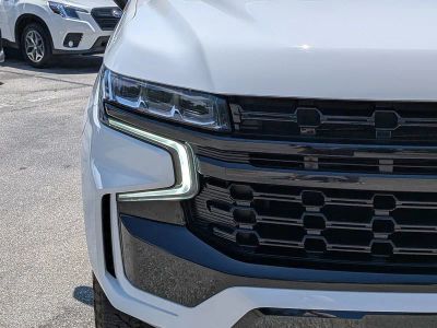 2023 Chevrolet Suburban — photo 10 view