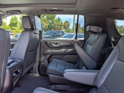 2023 Chevrolet Suburban — photo 15 view