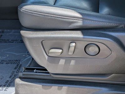 2023 Chevrolet Suburban — photo 22 view