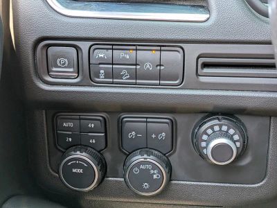 2023 Chevrolet Suburban — photo 24 view