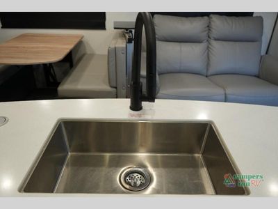2023 Keystone RV Premier Ultra Lite - Photo 23