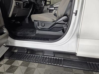 2020 Ford F-350SD — photo 15 view