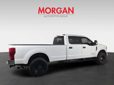 2020 Ford F-350SD — engine compartment view