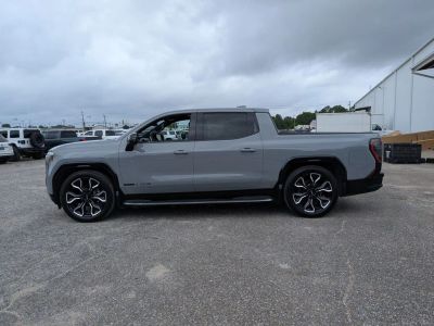 2025 GMC Sierra EV - Photo 2