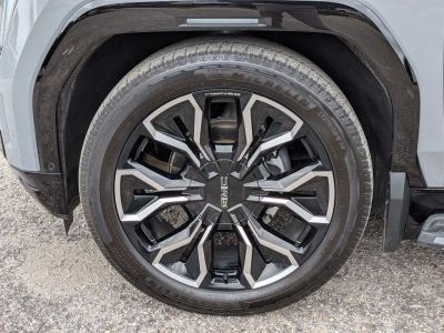 2025 GMC Sierra EV - Photo 9