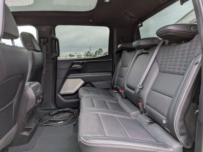 2025 GMC Sierra EV - Photo 29