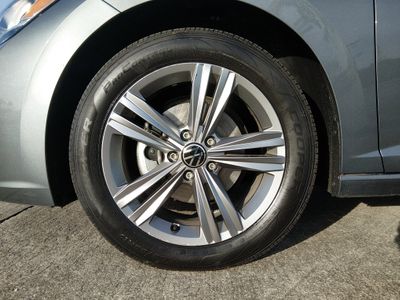 2024 Volkswagen Jetta — photo 10 view