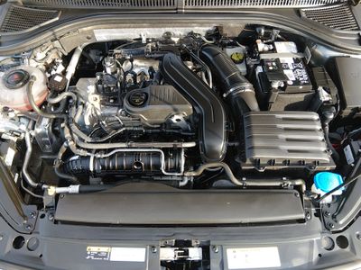 2024 Volkswagen Jetta — photo 9 view