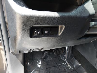 2024 Toyota RAV4 - Photo 13