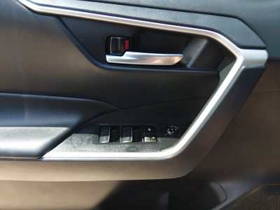 2024 Toyota RAV4 - Photo 19