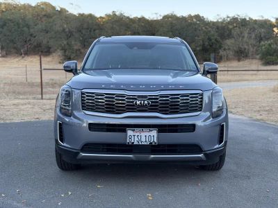 2021 Kia Telluride — interior view