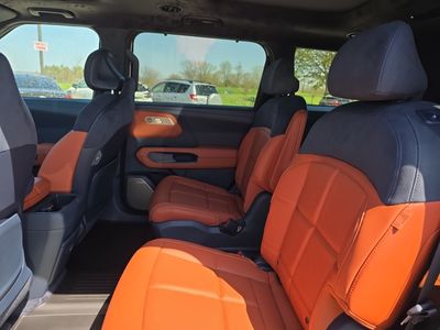 2027 Kia Telluride Hybrid - Photo 18