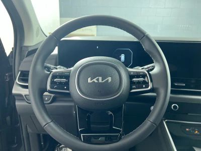 2026 Kia Carnival — photo 17 view