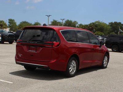 2027 Chrysler Pacifica — side profile view