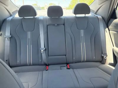 2025 Hyundai Elantra — photo 41 view