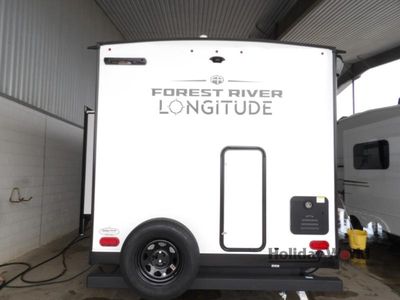 2026 EAST TO WEST Longitude - Photo 24
