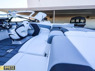 2026 Chaparral Boats SSi Series - Photo 16