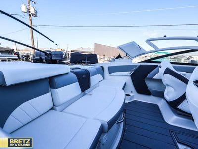 2026 Chaparral Boats SSi Series - Photo 20