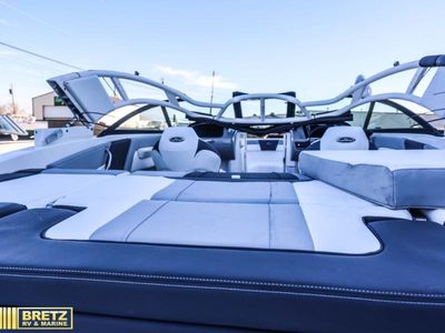 2026 Chaparral Boats SSi Series - Photo 13