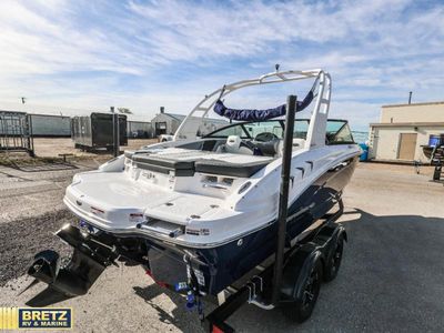 2026 Chaparral Boats SSi Series - Photo 10