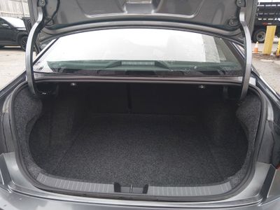 2024 Volkswagen Jetta — photo 11 view