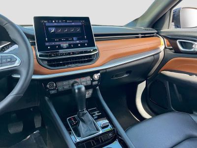 2025 Jeep Compass — photo 21 view