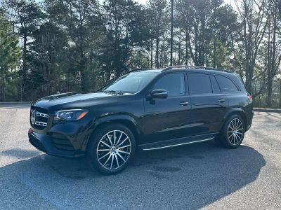 2023 Mercedes-Benz GLS — detail view