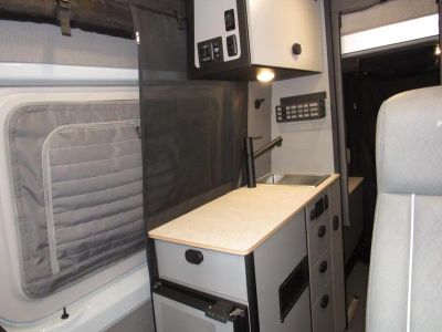 2025 Winnebago REVEL - Photo 6