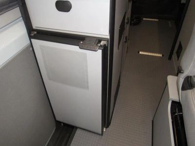 2025 Winnebago REVEL - Photo 7