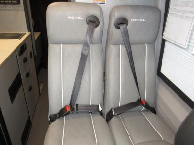 2025 Winnebago REVEL - Photo 13