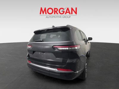 2026 Jeep Grand Cherokee L — engine compartment view