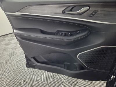 2026 Jeep Grand Cherokee L — photo 16 view