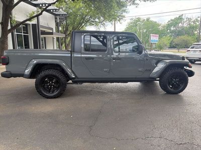 2021 Jeep Gladiator - Photo 8