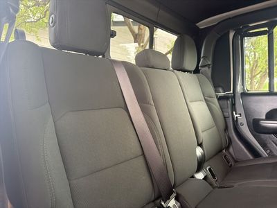 2021 Jeep Gladiator - Photo 26