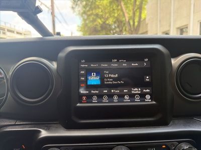 2021 Jeep Gladiator - Photo 33