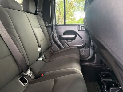 2021 Jeep Gladiator - Photo 27