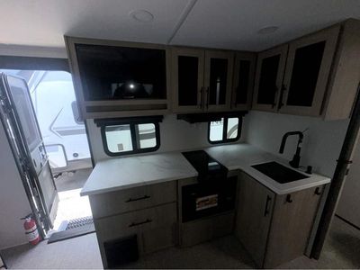 2025 GRAND DESIGN IMAGINE AIM - Photo 13