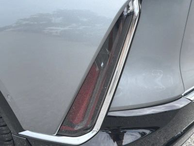 2024 Cadillac LYRIQ — photo 10 view