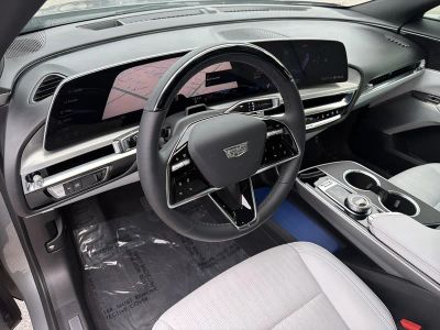 2024 Cadillac LYRIQ — photo 18 view