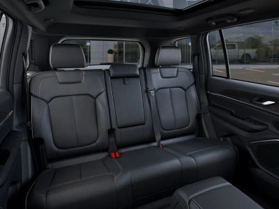 2026 Jeep Grand Cherokee — photo 15 view