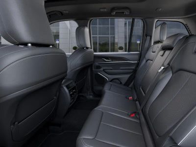 2026 Jeep Grand Cherokee — photo 23 view